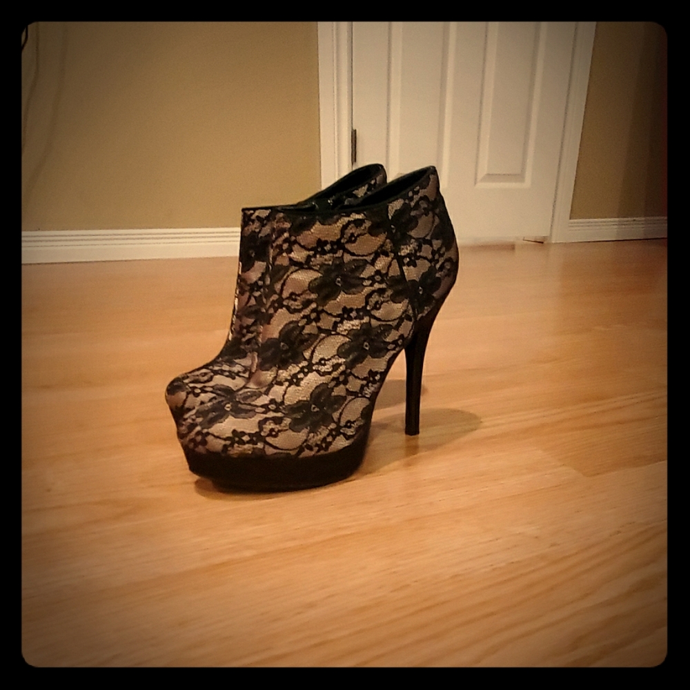 Lacey booties